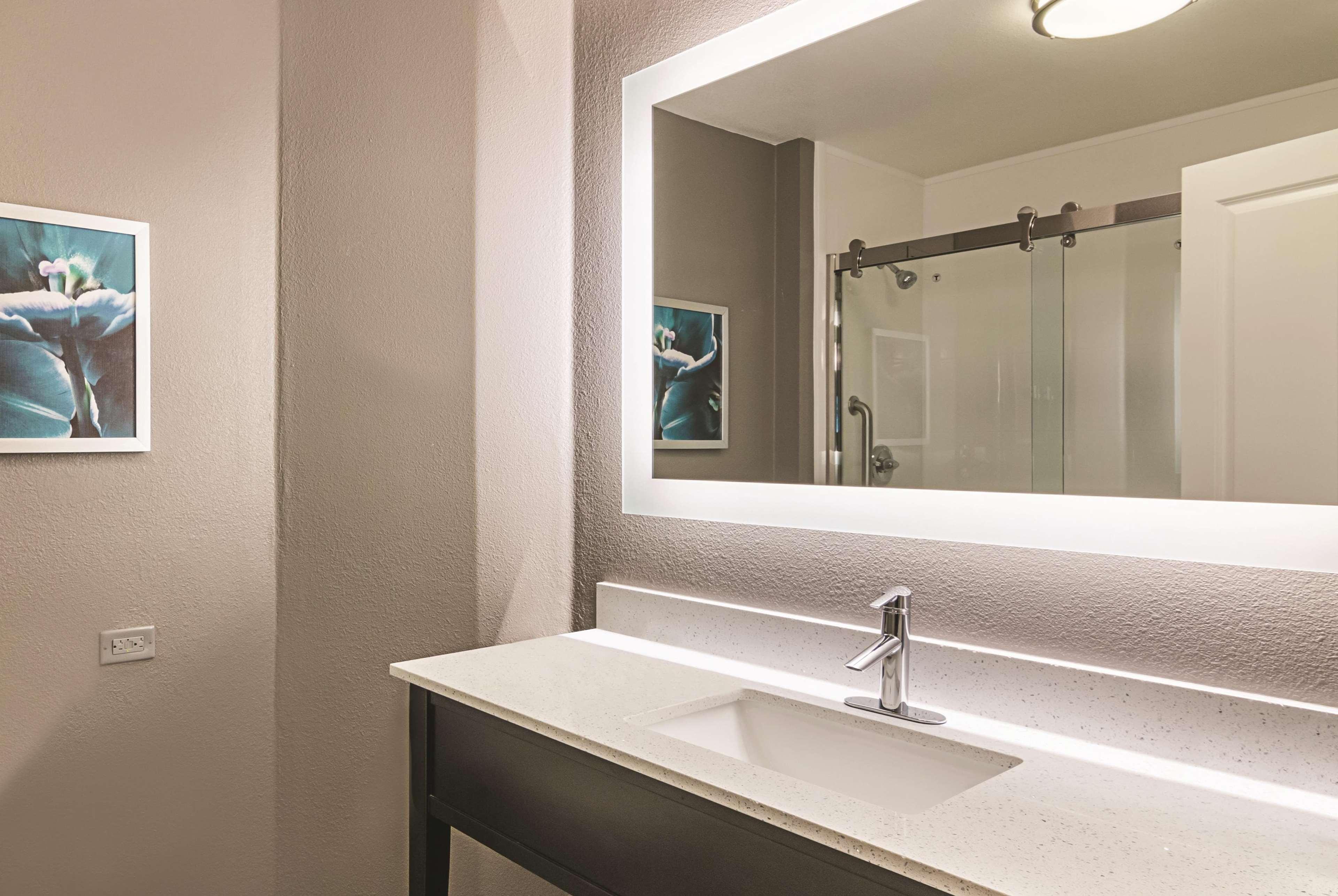 La Quinta By Wyndham Orlando Ucf Hotel Alafaya Екстериор снимка