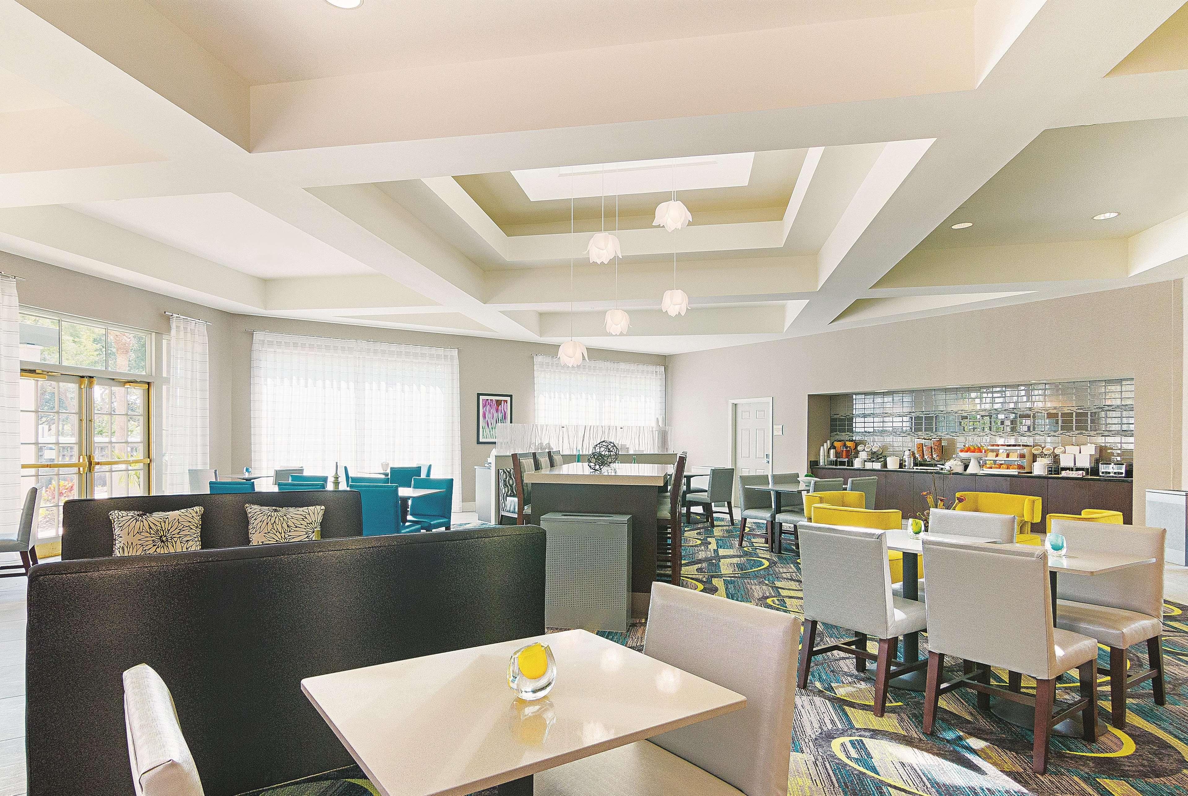 La Quinta By Wyndham Orlando Ucf Hotel Alafaya Екстериор снимка
