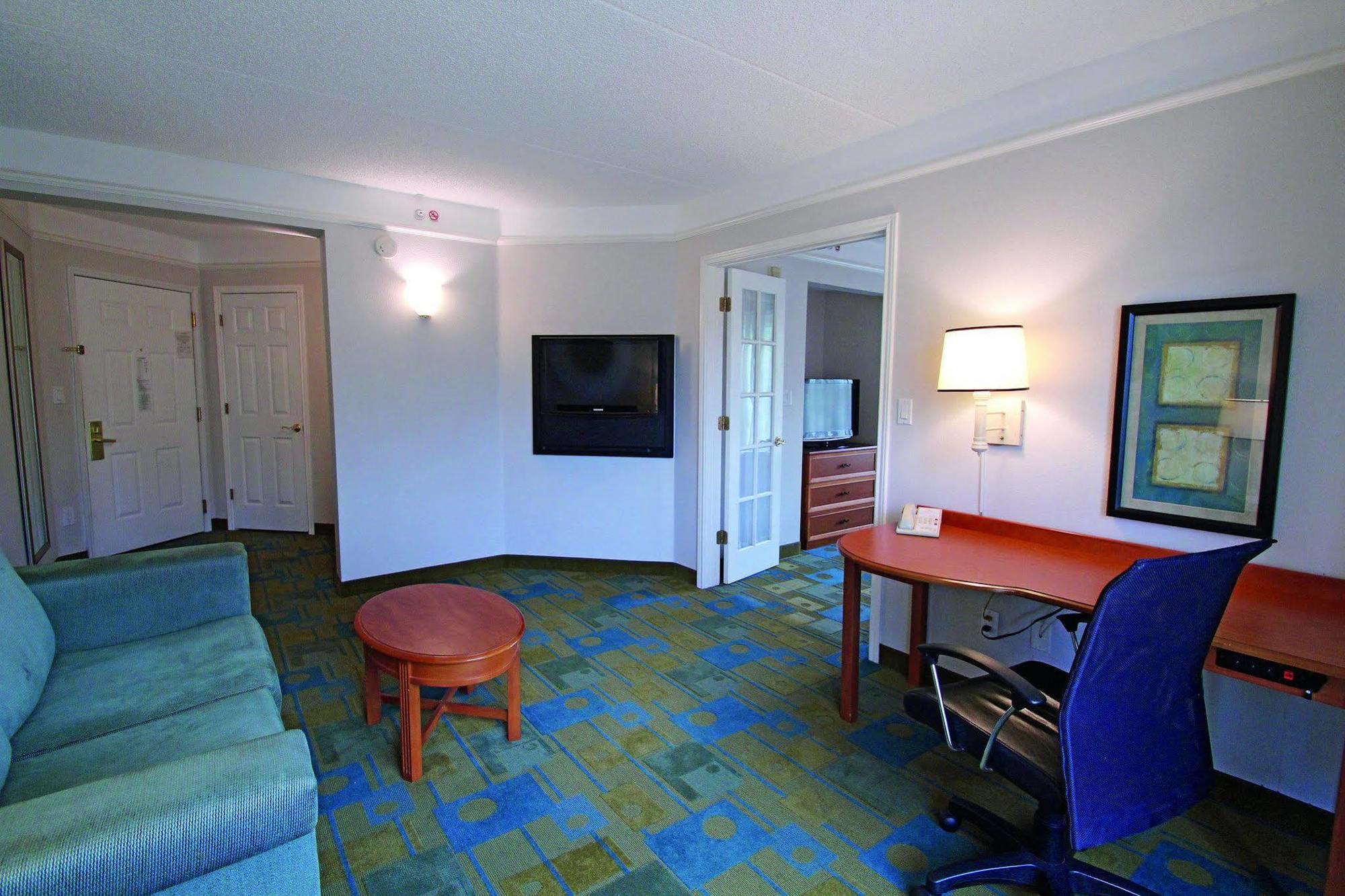 La Quinta By Wyndham Orlando Ucf Hotel Alafaya Екстериор снимка